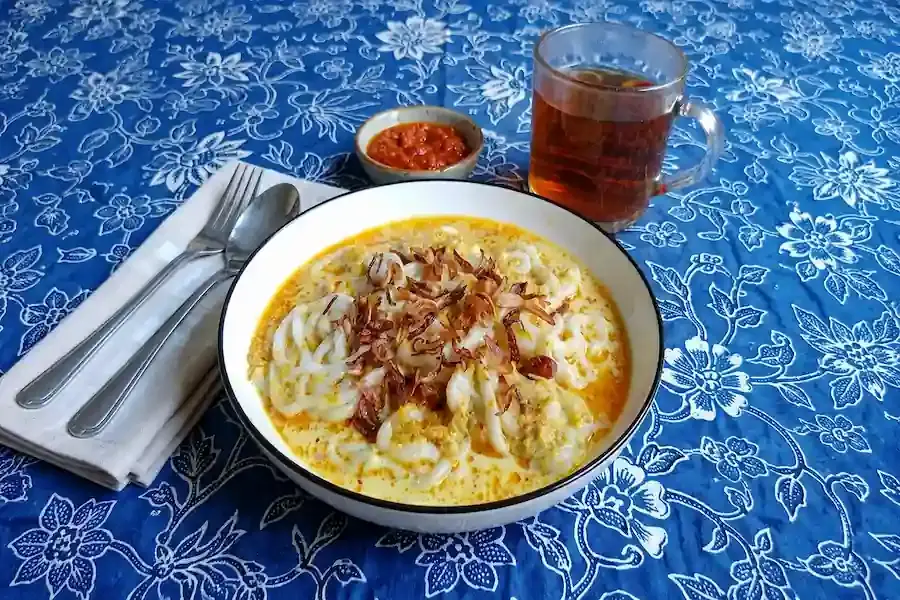 Laksa Banjar, Coconut Milk Noodles Rich in Spices
